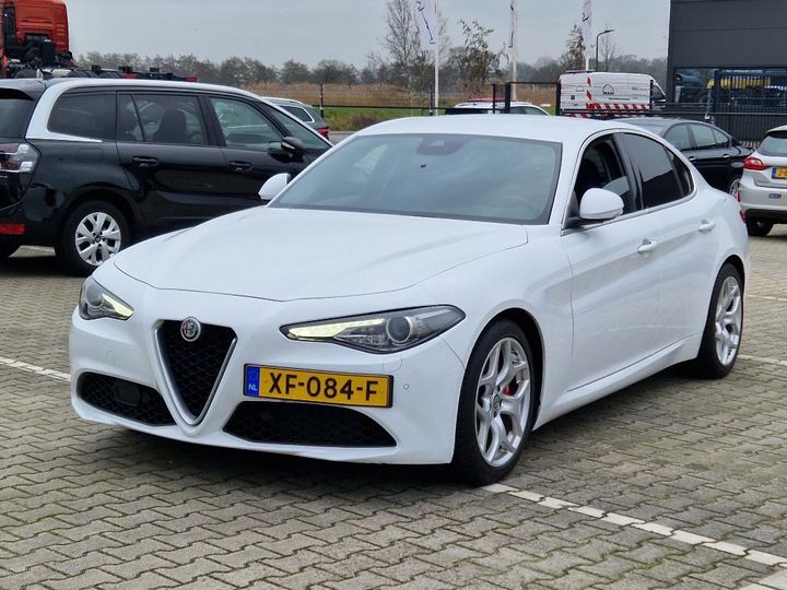 Alfa-romeo Giulia (2018)