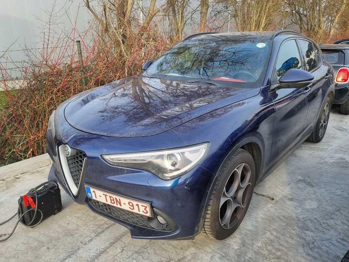 Alfa-romeo Stelvio (2017)