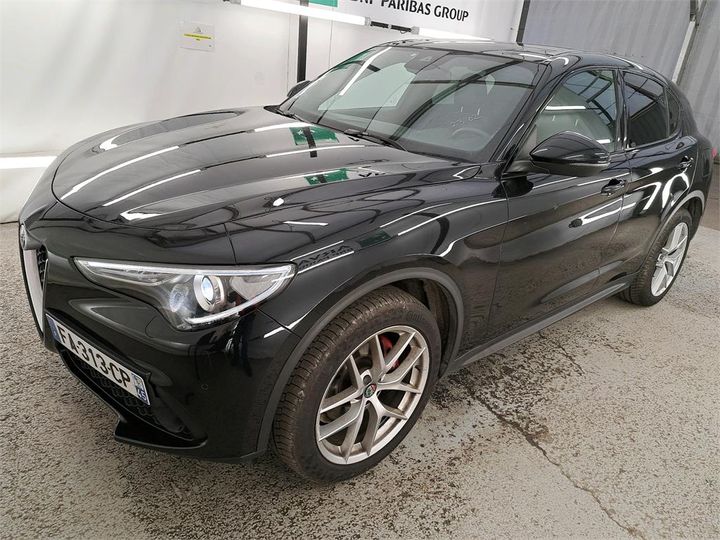 Alfa-romeo Stelvio (2018)
