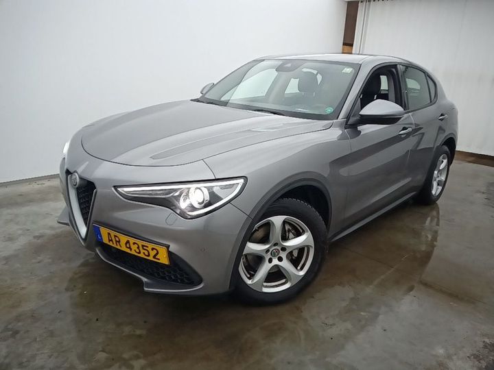 Alfa-romeo Stelvio (2019)
