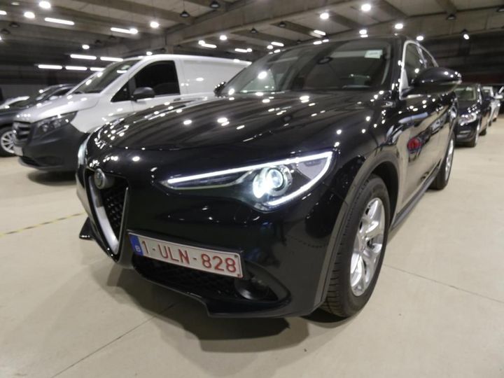 Alfa-romeo Stelvio (2018)
