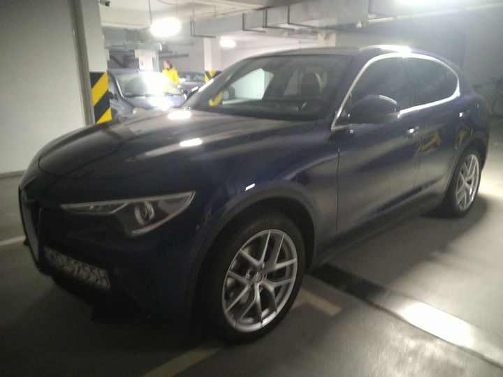 Alfa-romeo Stelvio (2018)