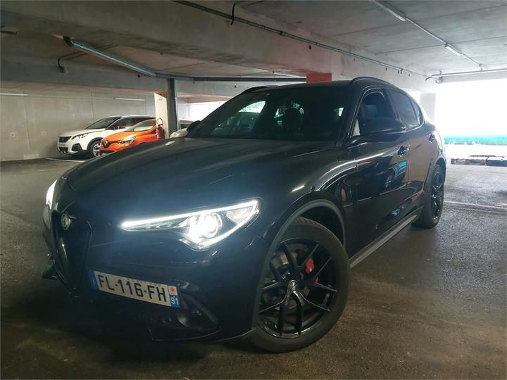 Alfa-romeo Stelvio (2019)