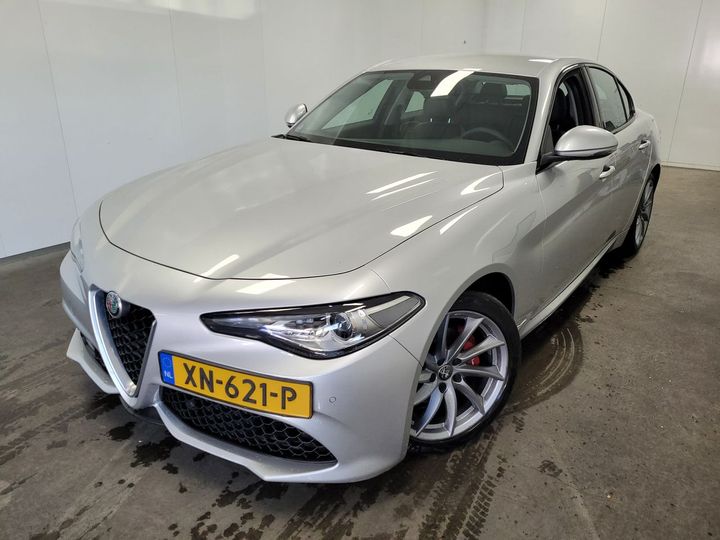 Alfa-romeo Giulia (2019)