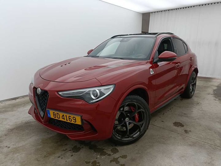 Alfa-romeo Stelvio (2018)