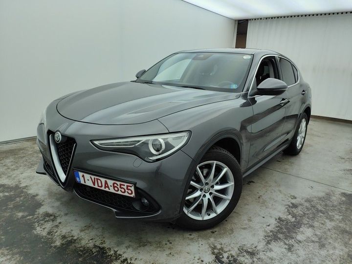 Alfa-romeo Stelvio &#3917 (2018)