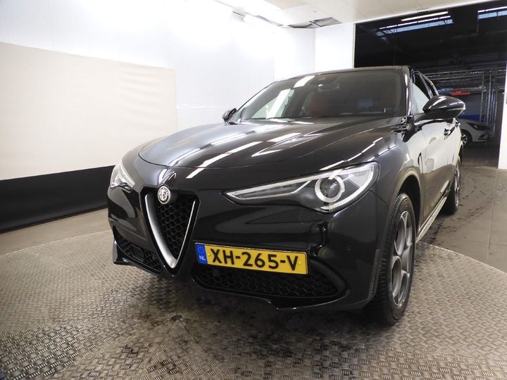 Alfa-romeo Stelvio (2019)