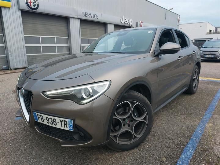 Alfa-romeo Stelvio (2018)