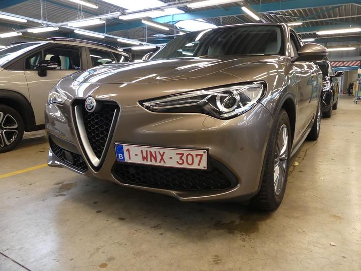 Alfa-romeo Stelvio (2019)