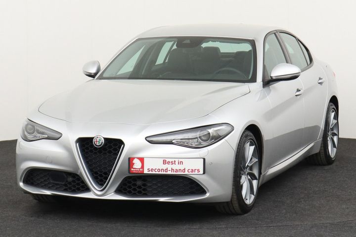 Alfa-romeo Giulia (2018)