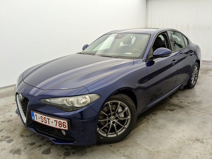 Alfa-romeo Giulia &#3916 (2017)