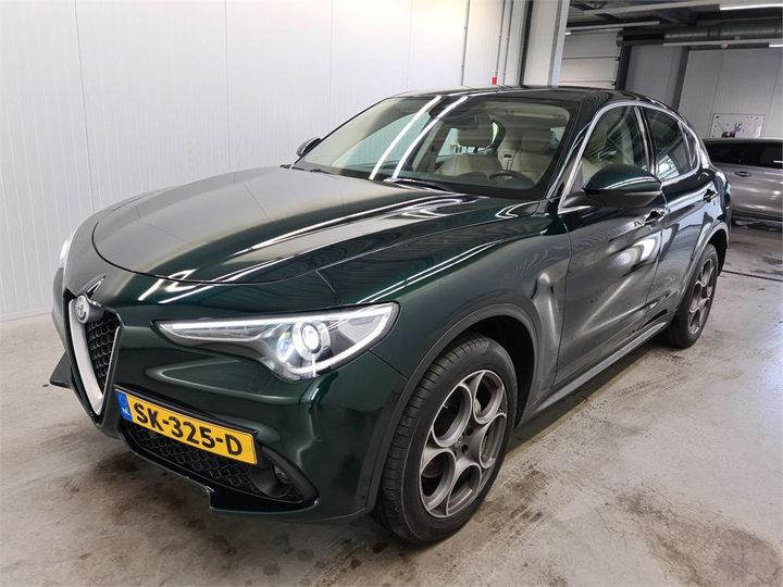 Alfa-romeo Stelvio (2018)