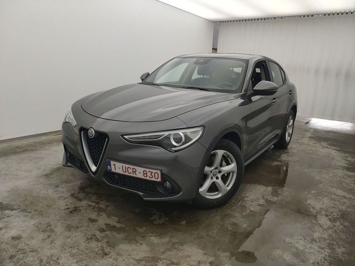 Alfa-romeo Stelvio '17 (2018)