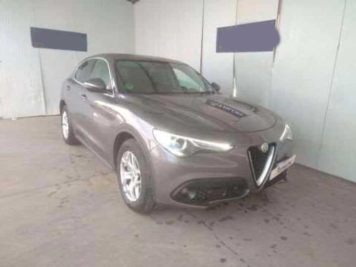 Alfa-romeo Stelvio (2019)