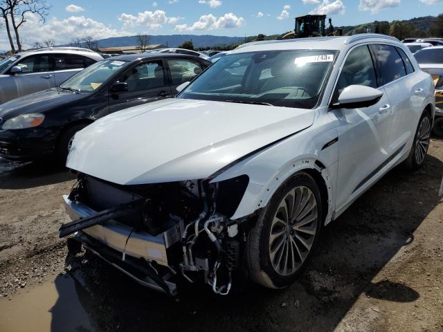 Audi E-tron pre (2019)