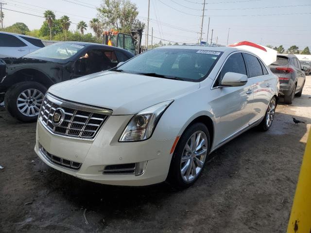 Cadillac Xts luxury (2014)