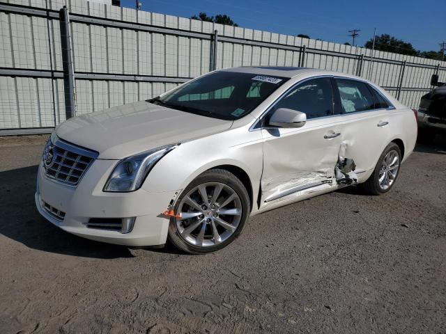 Cadillac Xts luxury (2013)