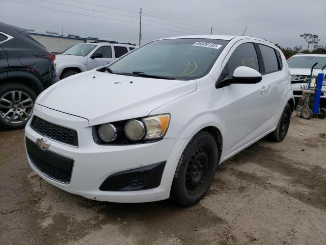 Chevrolet Sonic ls (2013)