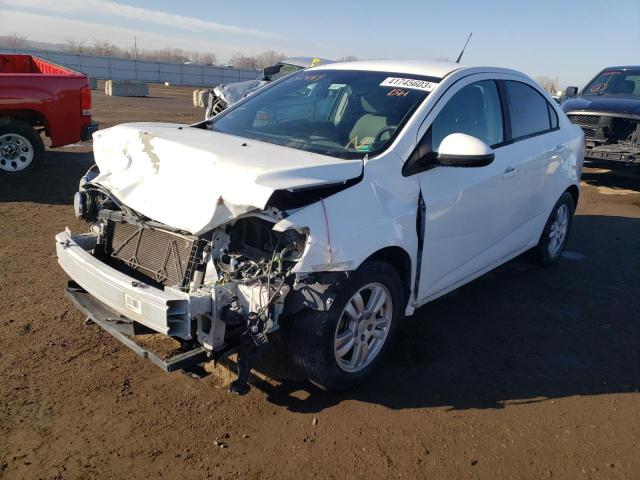 Chevrolet Sonic ls (2013)
