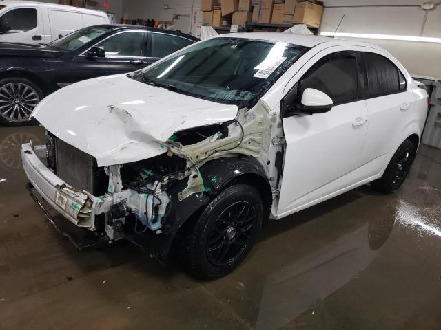 Chevrolet Sonic ls (2015)