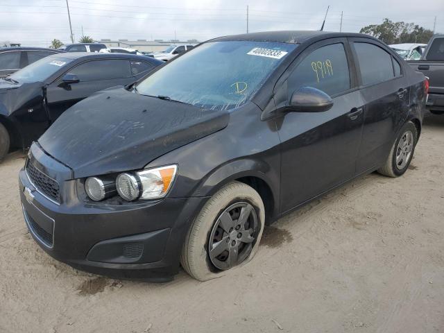 Chevrolet Sonic ls (2013)