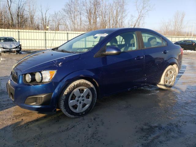 Chevrolet Sonic ls (2014)