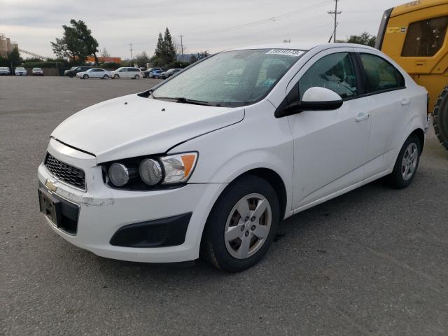Chevrolet Sonic ls (2013)