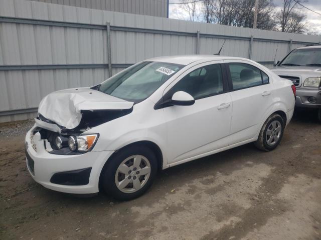 Chevrolet Sonic ls (2014)