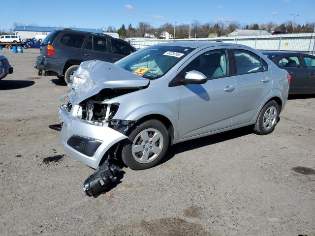 Chevrolet Sonic ls (2016)