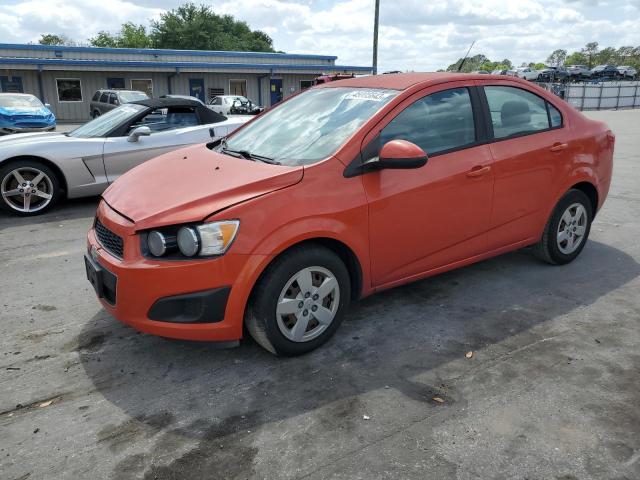 Chevrolet Sonic ls (2013)
