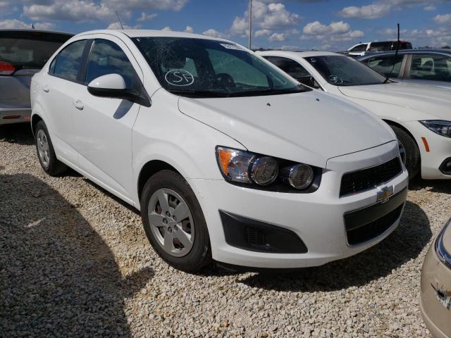 Chevrolet Sonic ls (2015)