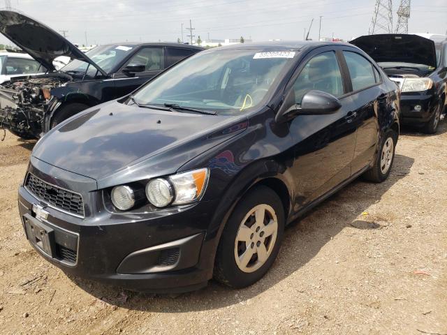 Chevrolet Sonic ls (2013)