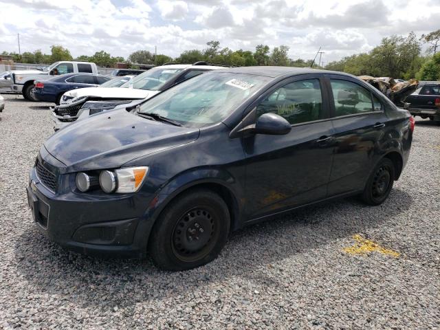 Chevrolet Sonic ls (2013)