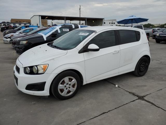 Chevrolet Sonic ls (2015)