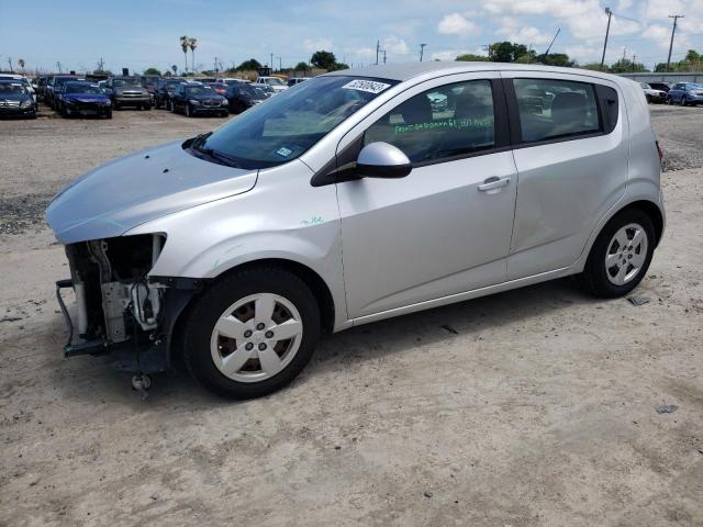 Chevrolet Sonic ls (2013)