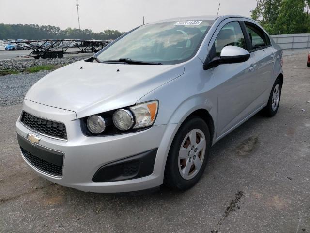 Chevrolet Sonic ls (2015)
