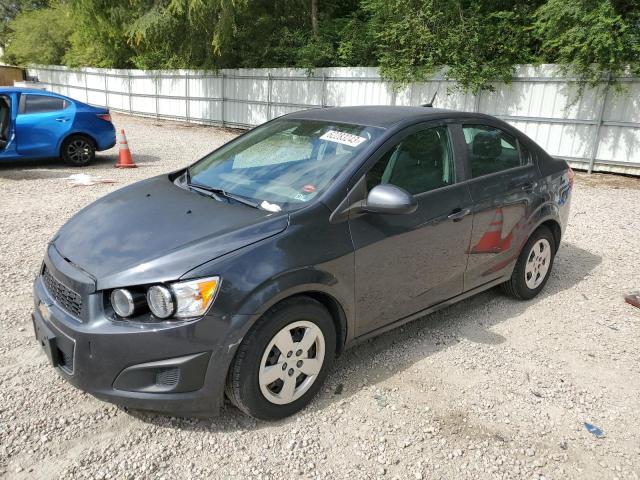 Chevrolet Sonic ls (2013)