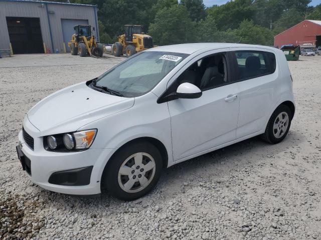 Chevrolet Sonic ls (2013)