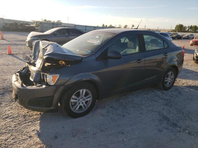 Chevrolet Sonic ls (2012)