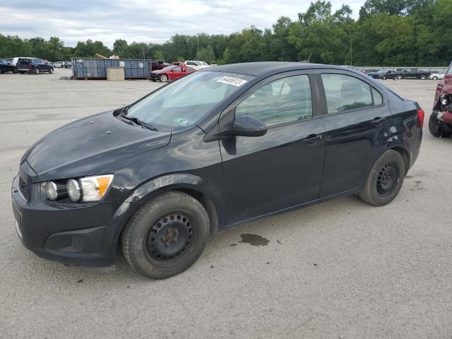 Chevrolet Sonic ls (2013)