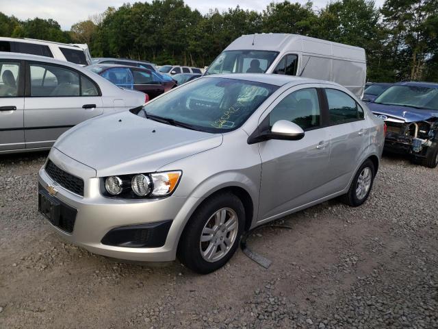 Chevrolet Sonic ls (2012)