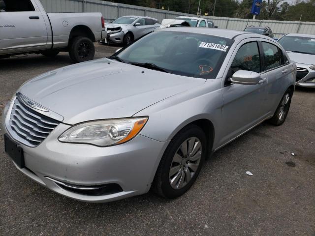 Chrysler 200 lx (2012)