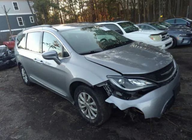 Chrysler Pacifica (2017)