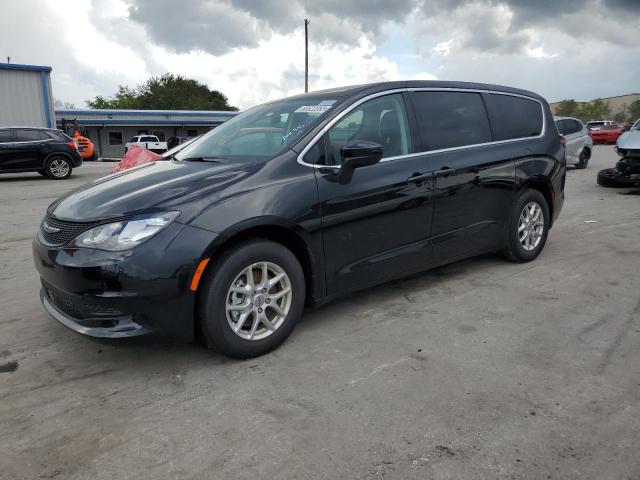 Chrysler Voyager lx (2022)
