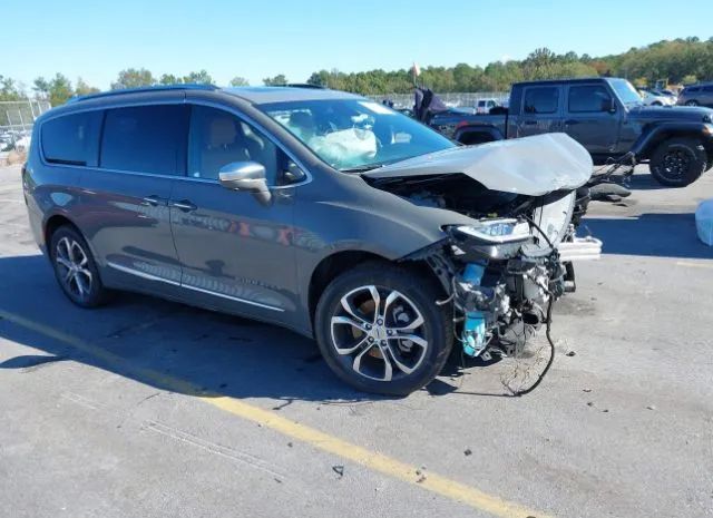 Chrysler Pacifica (2022)