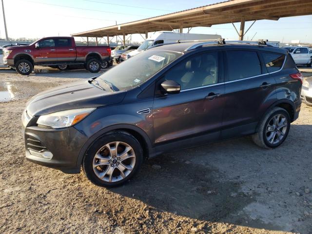 Ford Escape tit (2015)