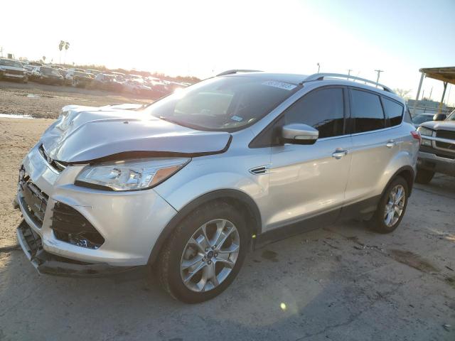Ford Escape tit (2016)