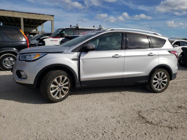 Ford Escape tit (2018)
