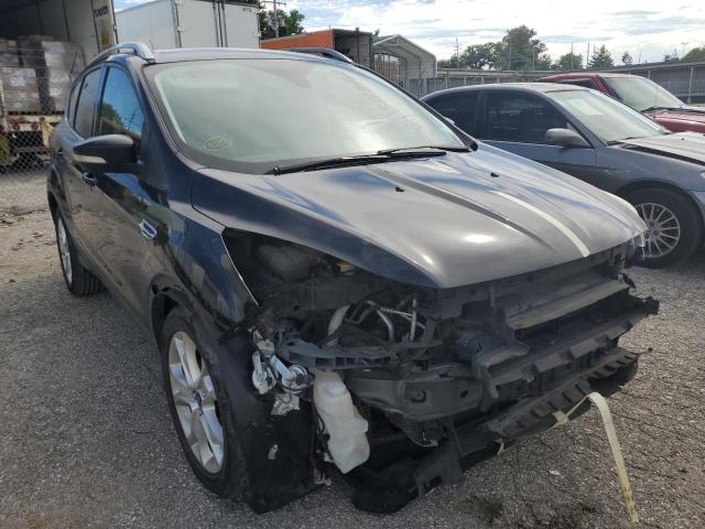 Ford Escape tit (2016)