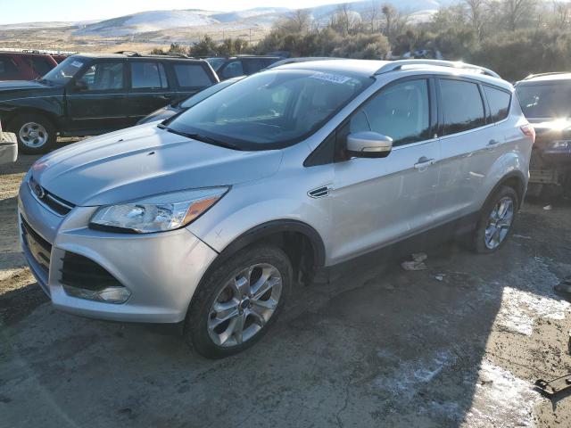 Ford Escape tit (2014)